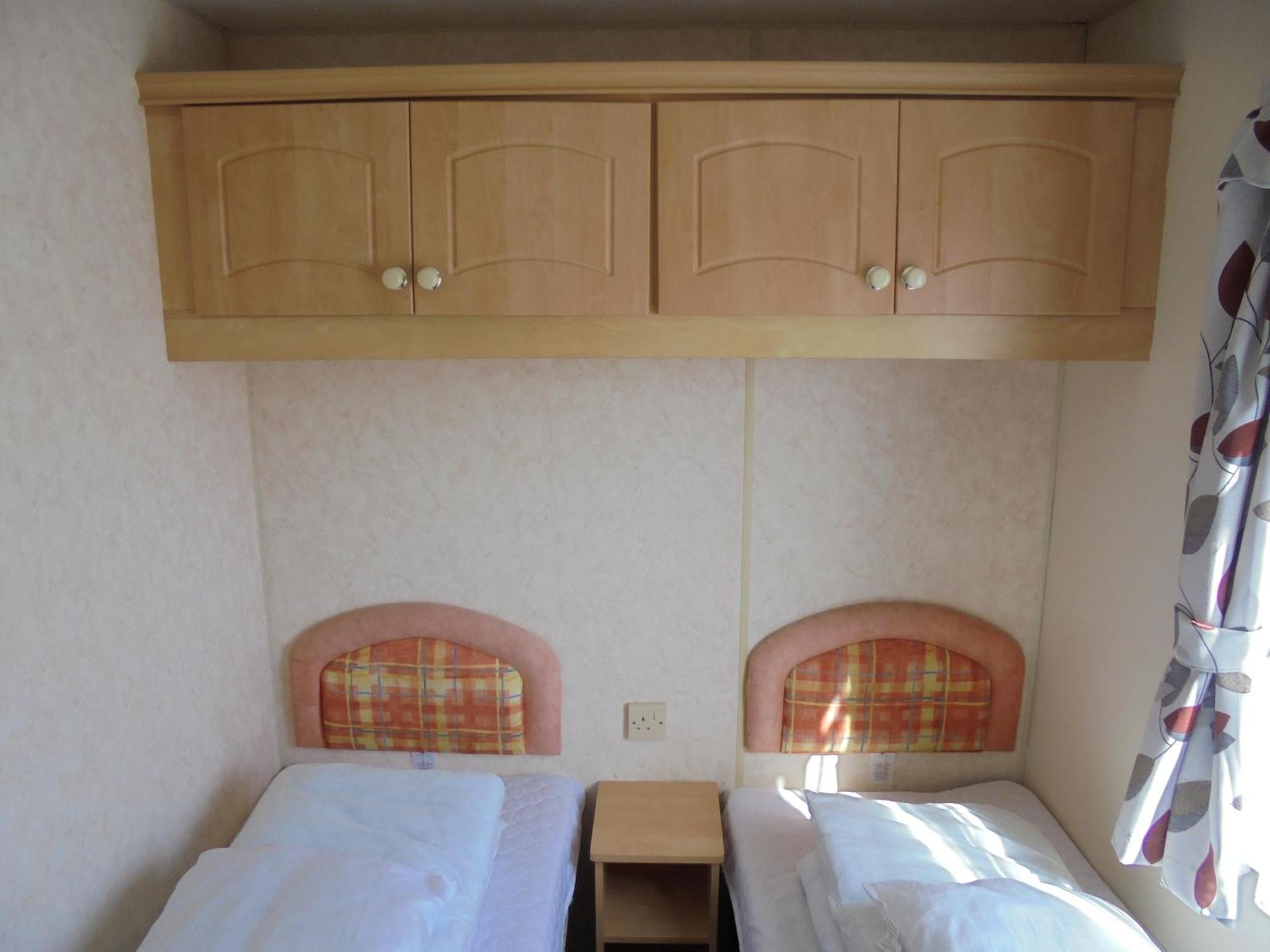 8 Berth Panel Heated On Coral Apartment