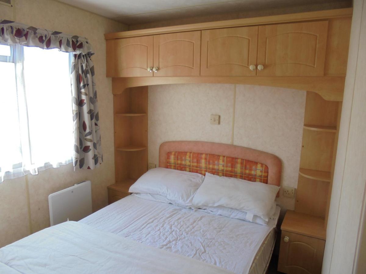 8 Berth Panel Heated On Coral